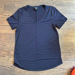 Athlete women’s black v-neck tee